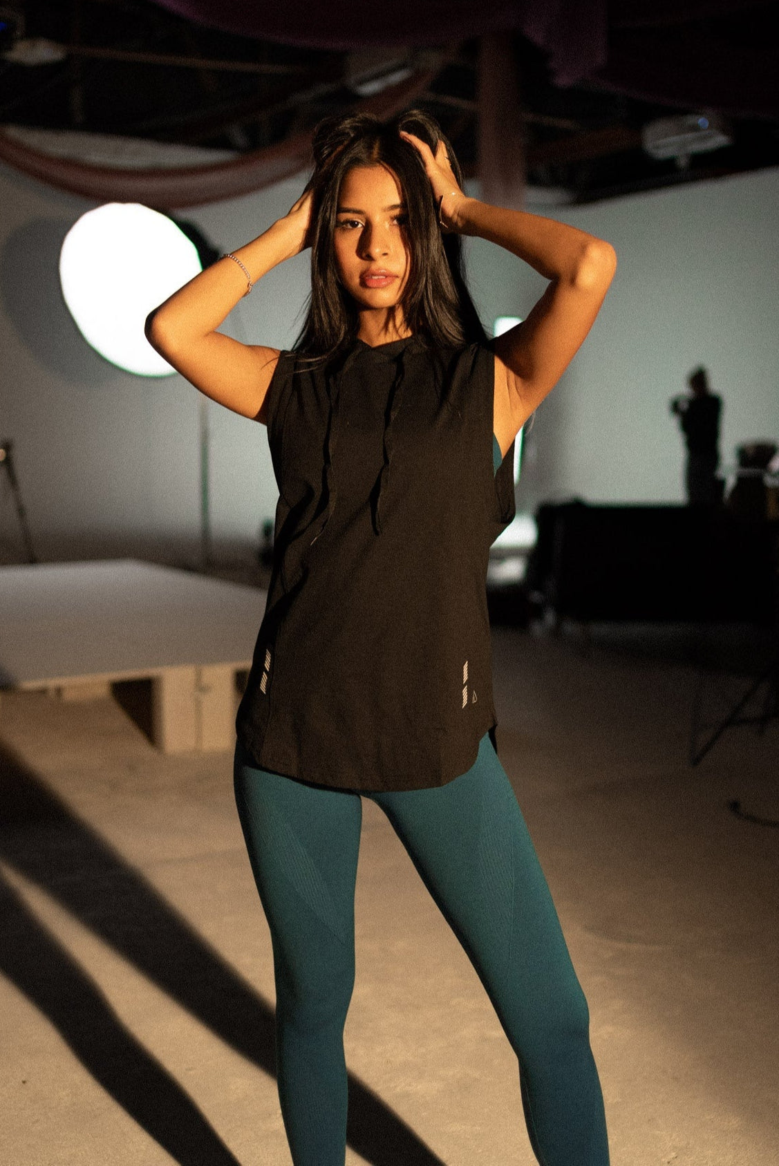 DETERMINED hooded sleeveless